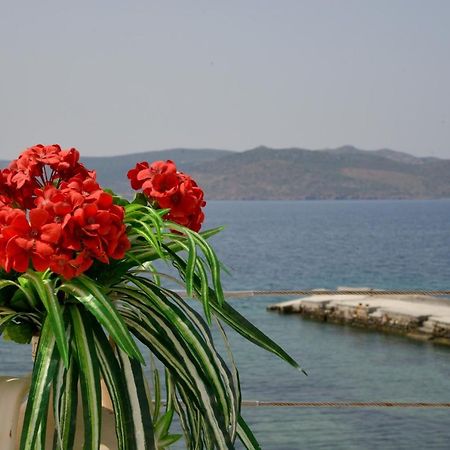Nefeli'S Sirma Klima Villa Klima  ภายนอก รูปภาพ